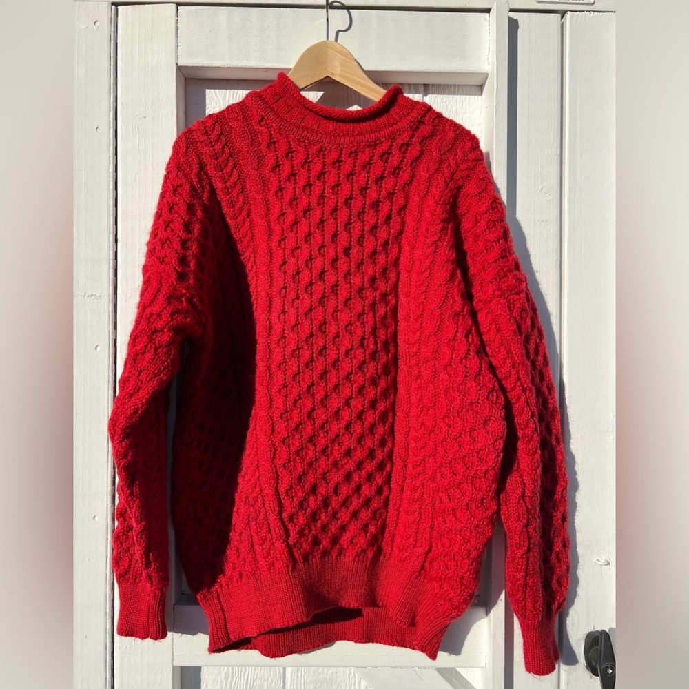 Vintage Red Shades of Aran Wool Cable Knit Sweater-Red